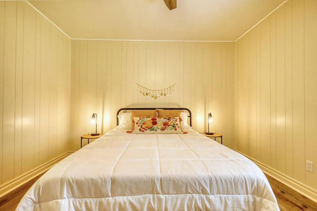 Villa The Bohemian 1/2 Mi From Covington Square Esterno foto
